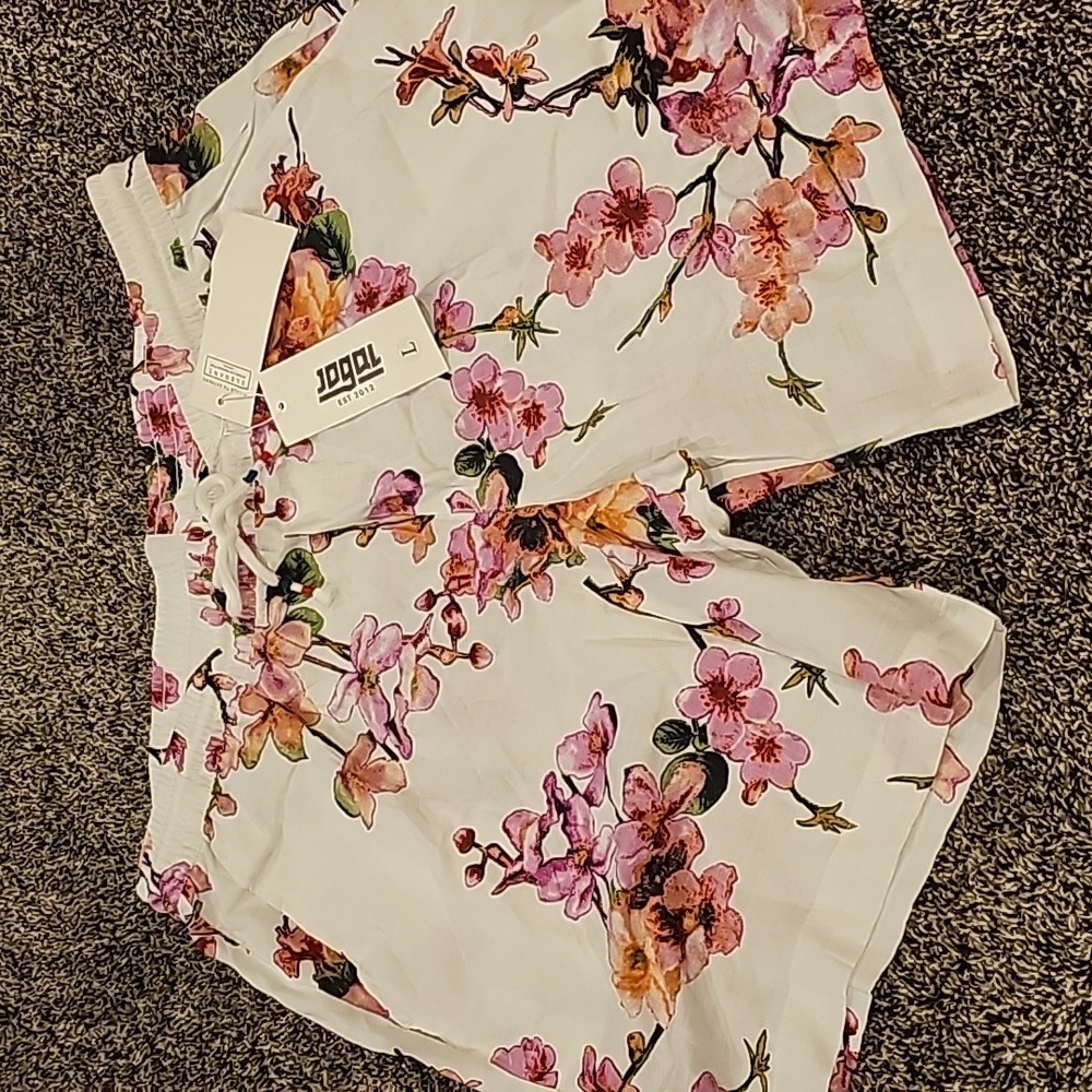 Hawaiian floral draw string JOGAL men's beach shorts